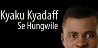 Kyaku Kyadaff – Entre sete sete & rosa Kyaku Kyadaff - Entre sete sete & rosa